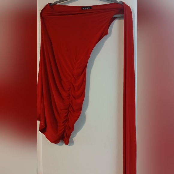 NWT-♥️PRETTY LITTLE THING OFF THE SHOULDER MINI DRESS💋 size 0 - Picture 3 of 3